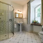 Palac Zdunowo 4*