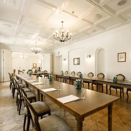 Palac Zdunowo Apart-hotel Załuski