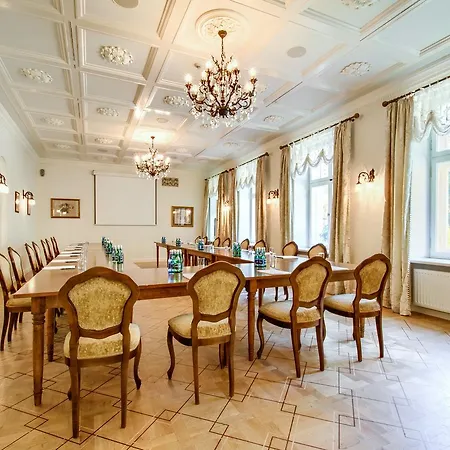 Palac Zdunowo Apart-hotel