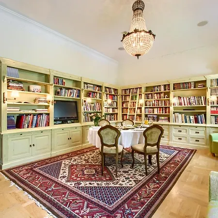 Apart-hotel Palac Zdunowo 4*