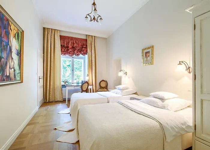 Pałac Zdunowo Hotel apartamentowy